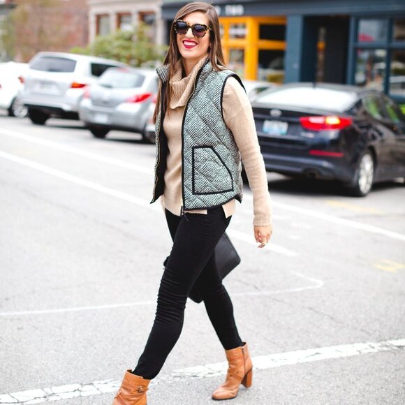J. Crew Excursion Blogger Favorite Quilted Down Fill Vest Herringbone XS - Picture 9 of 16